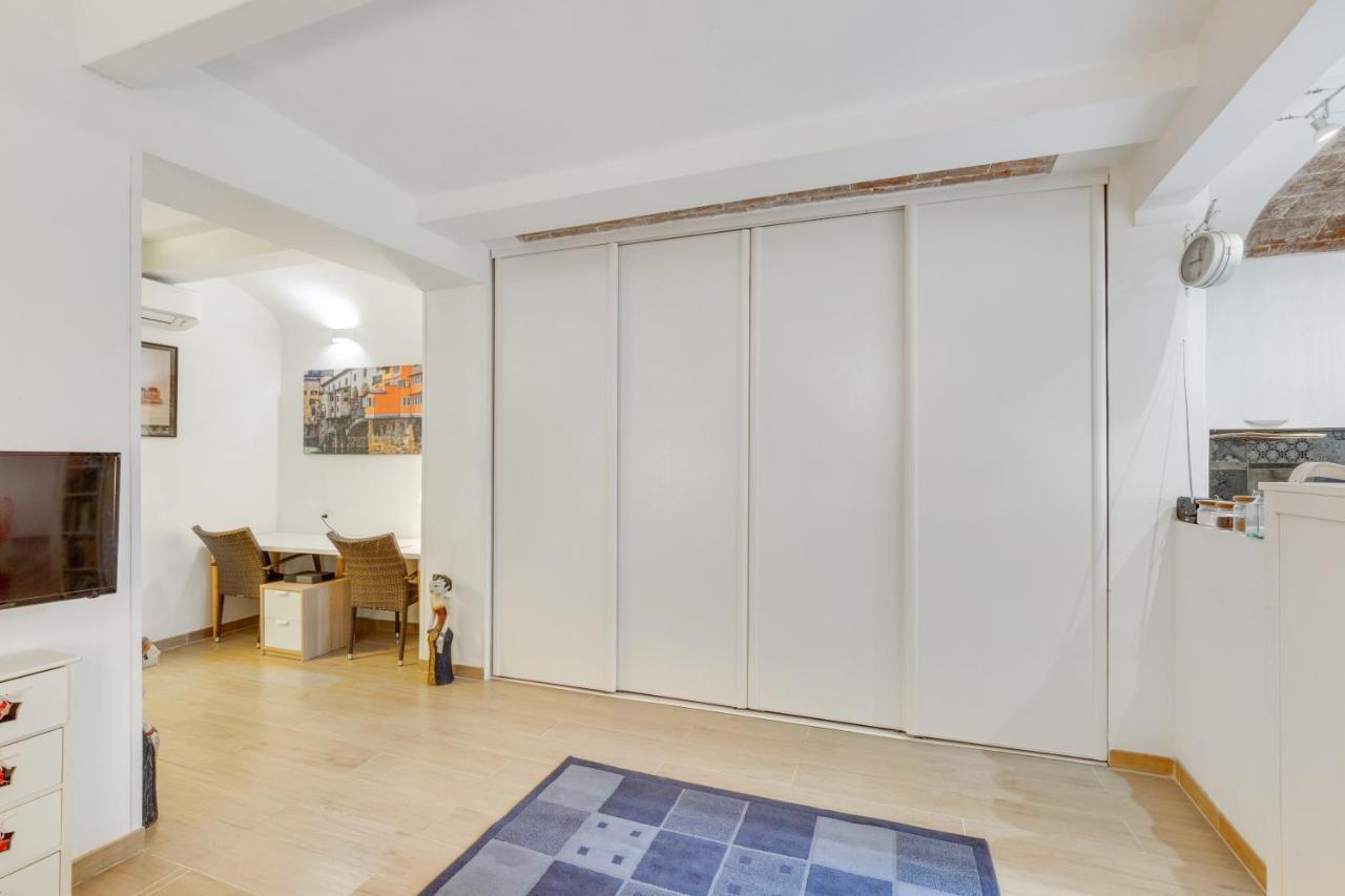 Oltrarno Bright Apartment Con Patio Privato Florencia Exterior foto